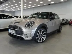 Grå Begagnad 2022 Mini Cooper Clubman Kombi | 309 500 kr