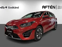 Röd (infra red metallic) Begagnad 2022 Kia Ceed Advance Kombi | 249 800 kr (Marknadspris)