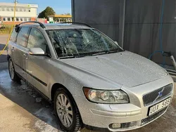 Grå Begagnad 2004 Volvo V50 Kombi | 38 000 kr (Marknadspris)