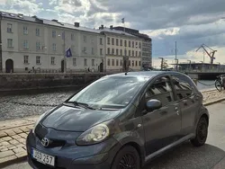 Grå Begagnad 2009 Toyota Aygo Halvkombi | 25 000 kr (Marknadspris)