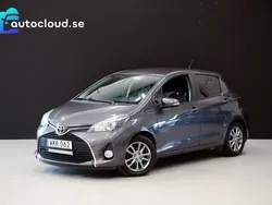 Mörkgrå Begagnad 2015 Toyota Yaris Active Halvkombi | 99 800 kr (Marknadspris)