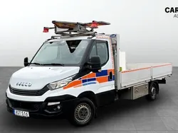 Vit (white) Begagnad 2016 Iveco Daily Van | 300 000 kr