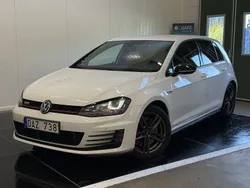 Vit Begagnad 2013 VW Golf VII GTI Halvkombi | 139 900 kr (Marknadspris)