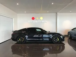 Svart Begagnad 2019 Porsche Panamera 4 Sedan | 629 900 kr (Marknadspris)