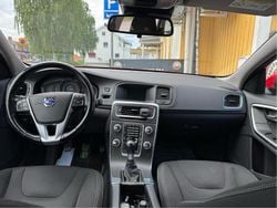 Röd Begagnad 2015 Volvo V60 Kombi | 84 900 kr (Superpris)