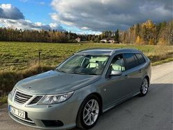 Grå Begagnad 2009 Saab 9-3 Linear Kombi | 39 500 kr (Marknadspris)