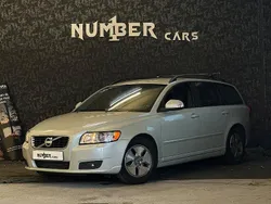 Vit Begagnad 2011 Volvo V50 Momentum Kombi | 59 900 kr (Marknadspris)
