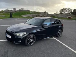 Svart Begagnad 2019 BMW 118 M Sport Halvkombi | 185 000 kr (Marknadspris)