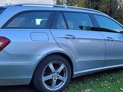 Silver Begagnad 2011 Mercedes E220 Avantgarde Kombi | 92 000 kr (Superpris)