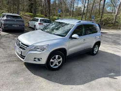 Silver Begagnad 2010 VW Tiguan Sportline SUV | 59 900 kr (Marknadspris)