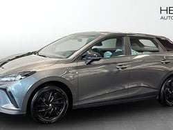 Grå (grey) Begagnad 2023 MG MG4 EV Halvkombi | 279 900 kr (Lite dyr)
