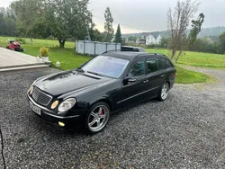 Svart Begagnad 2003 Mercedes E320 Avantgarde Kombi | 15 000 kr (Superpris)