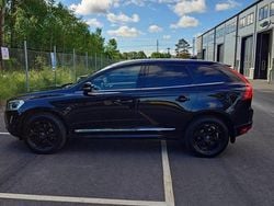 Svart Begagnad 2015 Volvo XC60 Executive SUV | 205 000 kr (Marknadspris)