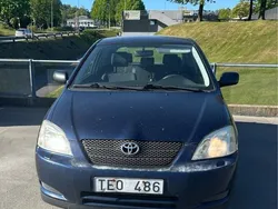 Blå Begagnad 2002 Toyota Corolla Halvkombi | 18 500 kr (Bra pris)
