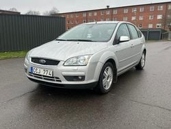 Begagnad 2007 Ford Focus Halvkombi | 17 500 kr (Bra pris)