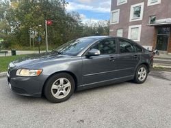 Grå Begagnad 2012 Volvo S40 Standard Sedan | 55 000 kr (Superpris)