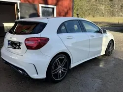 Vit Begagnad 2018 Mercedes A180 Style Halvkombi | 143 000 kr (Marknadspris)