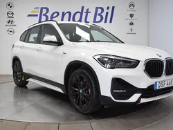 Vit Begagnad 2021 BMW X1 Sport Line SUV | 279 500 kr (Marknadspris)