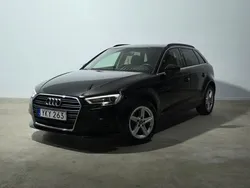 Svart Begagnad 2017 Audi A3 Sportback Comfort Halvkombi | 148 700 kr (Marknadspris)