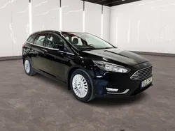 Svart Begagnad 2015 Ford Focus Titanium Kombi | 74 900 kr (Marknadspris)