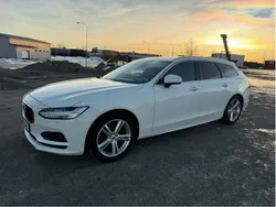 Vit Begagnad 2019 Volvo V90 Momentum Kombi | 199 000 kr (Marknadspris)