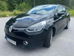 Svart Begagnad 2015 Renault Clio IV Halvkombi | 69 000 kr (Marknadspris)