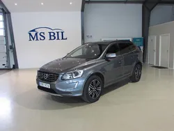 Grå Begagnad 2017 Volvo XC60 Momentum SUV | 199 000 kr (Marknadspris)
