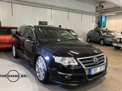 Svart Begagnad 2010 VW Passat R-line Kombi | 62 900 kr (Dyr)
