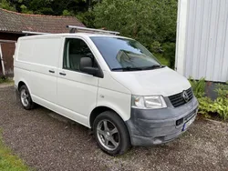 Vit Begagnad 2008 VW T5 Van | 78 000 kr (Marknadspris)