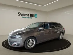 Gråmetallic Begagnad 2016 Peugeot 308 Allure Kombi | 119 900 kr (Marknadspris)