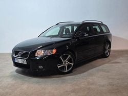 Svart Begagnad 2012 Volvo V50 Momentum Kombi | 94 900 kr (Marknadspris)