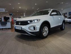 Vit Begagnad 2022 VW T-Roc Life SUV | 279 000 kr (Marknadspris)