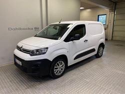 Vit Begagnad 2020 Citroën Berlingo Minibuss | 165 000 kr (Marknadspris)