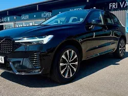 Svart Begagnad 2023 Volvo XC60 R-Design SUV | 409 900 kr (Marknadspris)