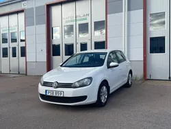 Vit Begagnad 2011 VW Golf VII Halvkombi | 69 900 kr (Lite dyr)