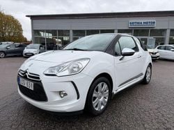 Flerfärgad (vit) Begagnad 2013 Citroën DS3 Halvkombi | 61 900 kr (Marknadspris)