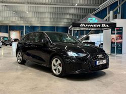 Svart Begagnad 2021 Audi A3 Sportback Comfort Halvkombi | 297 900 kr