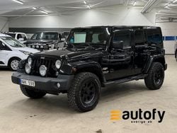 Svart Begagnad 2013 Jeep Wrangler Unlimited Sahara SUV | 269 900 kr (Bra pris)