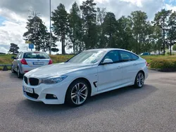 Vit Begagnad 2015 BMW 320 Gran Turismo M Sport Halvkombi | 175 900 kr (Marknadspris)