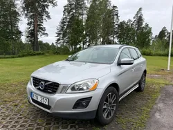 Silver Begagnad 2009 Volvo XC60 Momentum SUV | 99 900 kr (Marknadspris)
