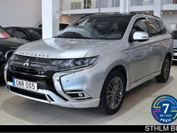 Silver Begagnad 2018 Mitsubishi Outlander P-HEV Edition SUV | 244 900 kr (Marknadspris)