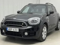Svart Begagnad 2018 Mini Countryman SUV | 175 000 kr