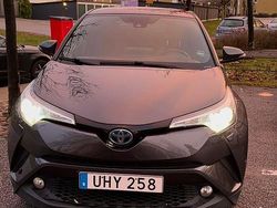 Begagnad 2017 Toyota C-HR SUV | 167 000 kr (Marknadspris)