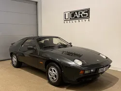 Porsche 928