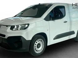 Vit (white) Ny 2025 Fiat Doblò Minibuss | 328 625 kr (Marknadspris)