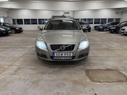 Ljusbrun Begagnad 2009 Volvo V70 Momentum Kombi | 69 900 kr (Lite dyr)