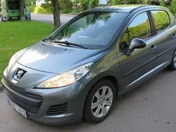 Grå Begagnad 2009 Peugeot 207 Halvkombi | 37 000 kr (Marknadspris)