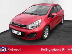 Röd Begagnad 2011 Kia Rio Halvkombi | 74 000 kr (Marknadspris)