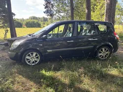 Svart Begagnad 2006 Renault Grand Scénic II Minibuss | 9 000 kr