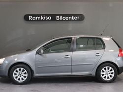 Mörkgrå (grå) Begagnad 2009 VW Golf Trendline Halvkombi | 49 900 kr (Marknadspris)